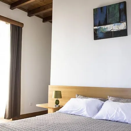 Casa Lagar De Pedra T3 * Esperanca Velha